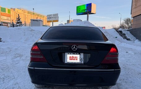 Mercedes-Benz C-Класс, 2004 год, 480 000 рублей, 4 фотография