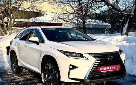 Lexus RX IV рестайлинг, 2018 год, 4 200 000 рублей, 5 фотография