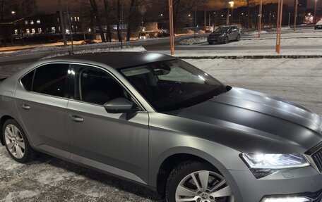 Skoda Superb III рестайлинг, 2019 год, 3 800 000 рублей, 4 фотография