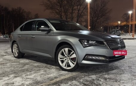 Skoda Superb III рестайлинг, 2019 год, 3 800 000 рублей, 6 фотография