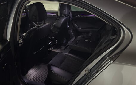 Skoda Superb III рестайлинг, 2019 год, 3 800 000 рублей, 32 фотография