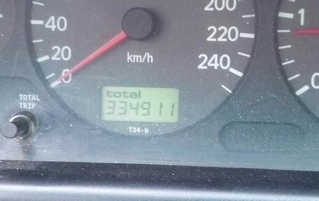 Toyota Avensis III рестайлинг, 2000 год, 220 000 рублей, 8 фотография