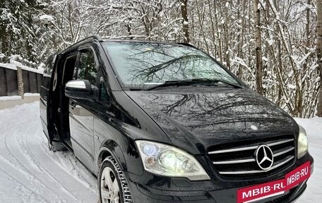 Mercedes-Benz Viano, 2013 год, 2 000 000 рублей, 2 фотография