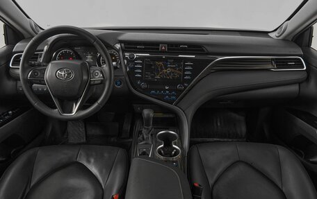 Toyota Camry, 2019 год, 2 550 000 рублей, 8 фотография