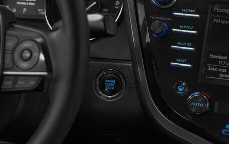 Toyota Camry, 2019 год, 2 550 000 рублей, 13 фотография