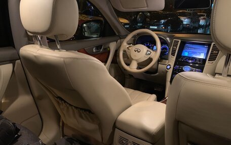 Infiniti FX II, 2013 год, 1 950 000 рублей, 23 фотография