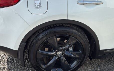 Infiniti FX II, 2013 год, 1 950 000 рублей, 32 фотография