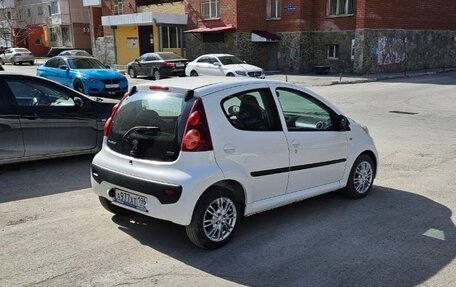 Peugeot 107 I рестайлинг, 2012 год, 450 000 рублей, 3 фотография