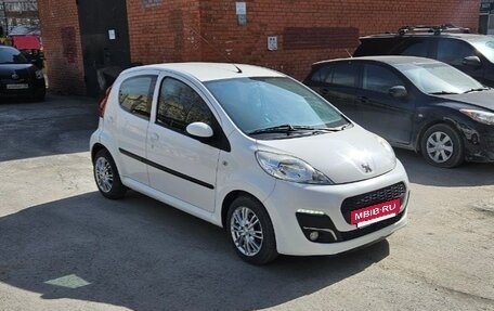 Peugeot 107 I рестайлинг, 2012 год, 450 000 рублей, 2 фотография