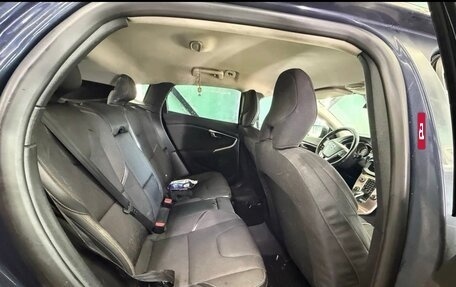 Volvo V40 II рестайлинг, 2014 год, 850 000 рублей, 9 фотография