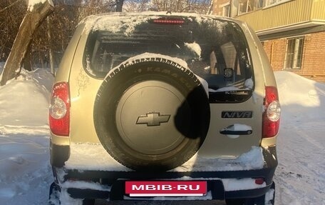 Chevrolet Niva I рестайлинг, 2010 год, 425 000 рублей, 3 фотография