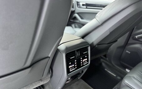 Porsche Cayenne III, 2018 год, 4 920 000 рублей, 14 фотография