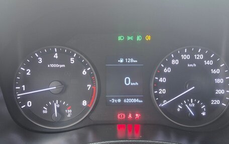 Hyundai Solaris II рестайлинг, 2017 год, 550 000 рублей, 8 фотография