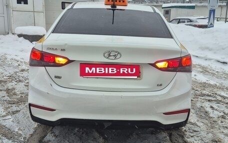 Hyundai Solaris II рестайлинг, 2017 год, 550 000 рублей, 4 фотография
