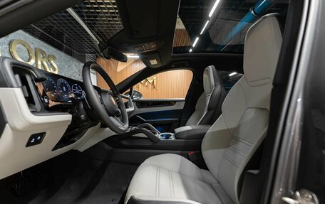 Porsche Cayenne III, 2025 год, 17 590 000 рублей, 14 фотография