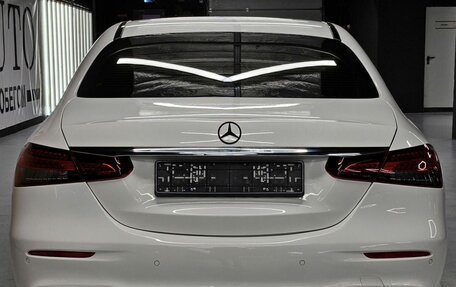 Mercedes-Benz E-Класс, 2020 год, 4 800 000 рублей, 7 фотография