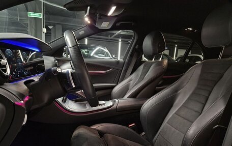 Mercedes-Benz E-Класс, 2020 год, 4 800 000 рублей, 14 фотография