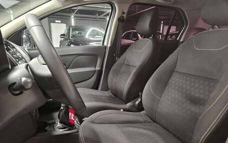 Renault Logan II, 2019 год, 610 000 рублей, 9 фотография