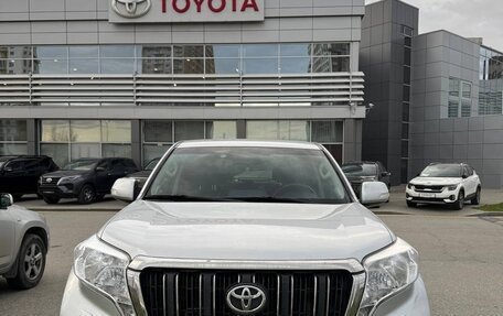 Toyota Land Cruiser Prado 150 рестайлинг 2, 2014 год, 3 600 000 рублей, 6 фотография
