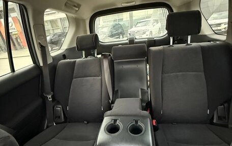 Toyota Land Cruiser Prado 150 рестайлинг 2, 2014 год, 3 600 000 рублей, 8 фотография