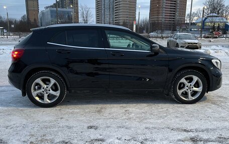 Mercedes-Benz GLA, 2018 год, 2 350 000 рублей, 3 фотография