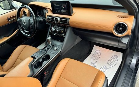 Lexus IS III, 2021 год, 3 800 000 рублей, 9 фотография