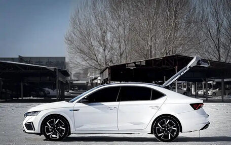 Skoda Octavia IV, 2022 год, 2 080 000 рублей, 2 фотография