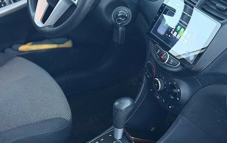 Hyundai Solaris II рестайлинг, 2011 год, 888 000 рублей, 3 фотография