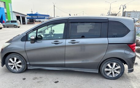 Honda Freed I, 2009 год, 890 000 рублей, 4 фотография