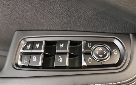 Porsche Macan I рестайлинг, 2025 год, 11 670 000 рублей, 5 фотография