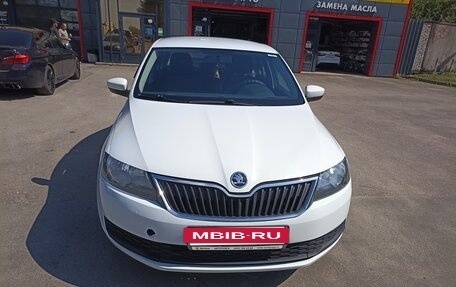 Skoda Rapid I, 2017 год, 700 000 рублей, 2 фотография
