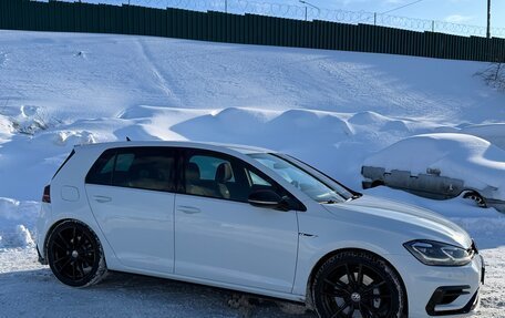 Volkswagen Golf R VII, 2019 год, 3 700 000 рублей, 3 фотография