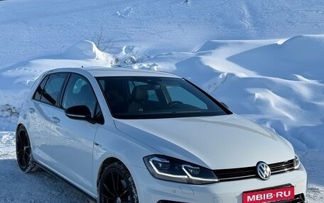 Volkswagen Golf R VII, 2019 год, 3 700 000 рублей, 2 фотография