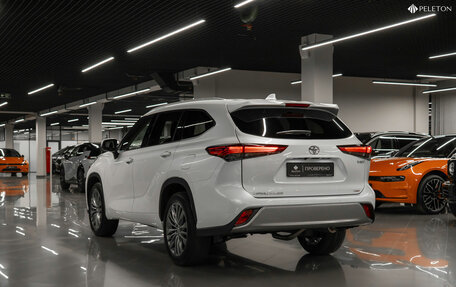 Toyota Highlander, 2025 год, 5 570 000 рублей, 5 фотография