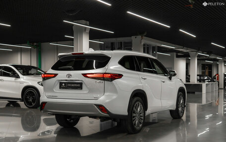 Toyota Highlander, 2025 год, 5 570 000 рублей, 4 фотография