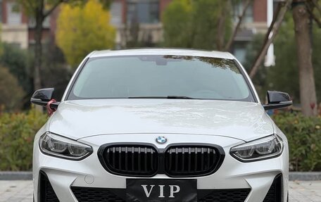 BMW 1 серия, 2022 год, 1 513 000 рублей, 2 фотография