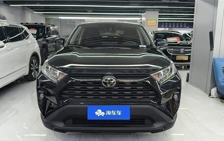 Toyota RAV4, 2026 год, 3 702 000 рублей, 2 фотография