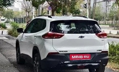 Chevrolet Trax, 2023 год, 2 450 000 рублей, 4 фотография