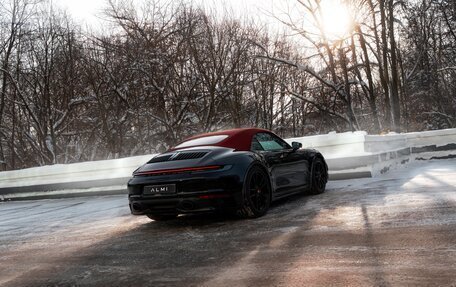 Porsche 911, 2021 год, 19 000 000 рублей, 4 фотография