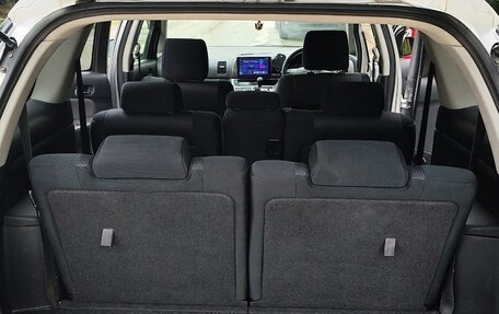 Toyota Wish II, 2008 год, 800 000 рублей, 10 фотография