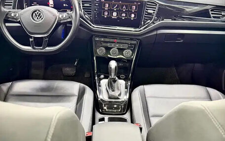 Volkswagen T-Roc I, 2022 год, 1 850 000 рублей, 9 фотография