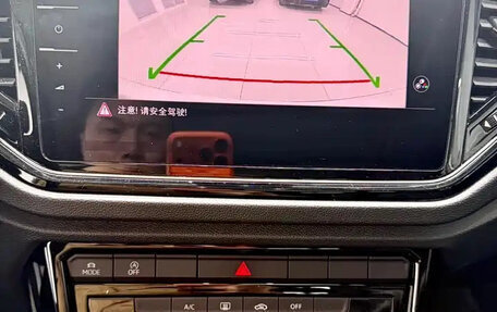 Volkswagen T-Roc I, 2022 год, 1 850 000 рублей, 12 фотография