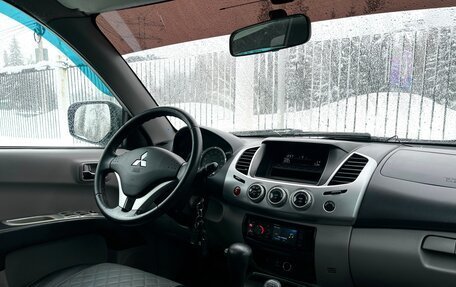 Mitsubishi L200 IV рестайлинг, 2011 год, 1 199 000 рублей, 9 фотография