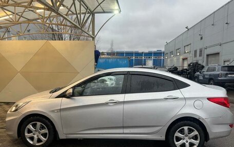 Hyundai Solaris II рестайлинг, 2011 год, 845 000 рублей, 5 фотография