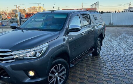 Toyota Hilux VIII, 2018 год, 4 500 000 рублей, 2 фотография