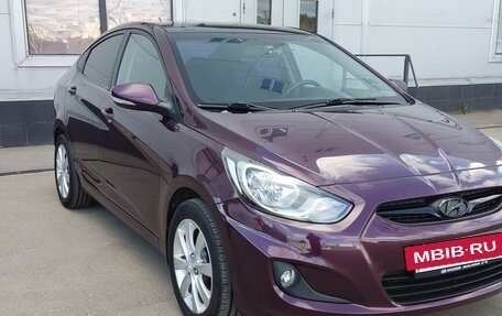 Hyundai Solaris II рестайлинг, 2011 год, 850 000 рублей, 3 фотография