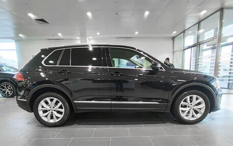 Volkswagen Tiguan II, 2017 год, 2 250 000 рублей, 4 фотография