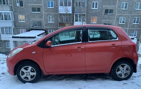 Toyota Yaris III рестайлинг, 2007 год, 500 000 рублей, 2 фотография