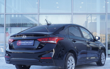 Hyundai Solaris II рестайлинг, 2018 год, 1 318 000 рублей, 5 фотография