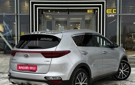 KIA Sportage IV рестайлинг, 2018 год, 2 049 000 рублей, 4 фотография